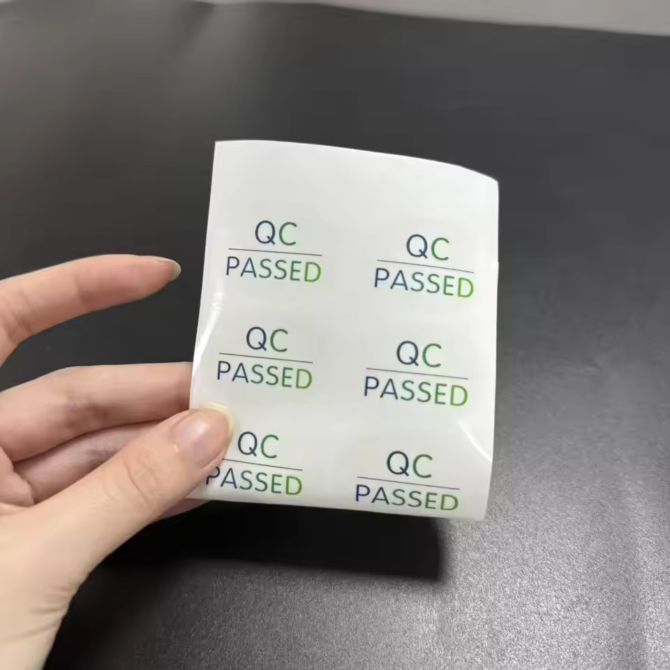 Custom Oil Proof Food Grade Thermal Printed Adhesive Vinyl Sticker Labels 1inch Core Diameter BOPP Material Sticker Roll