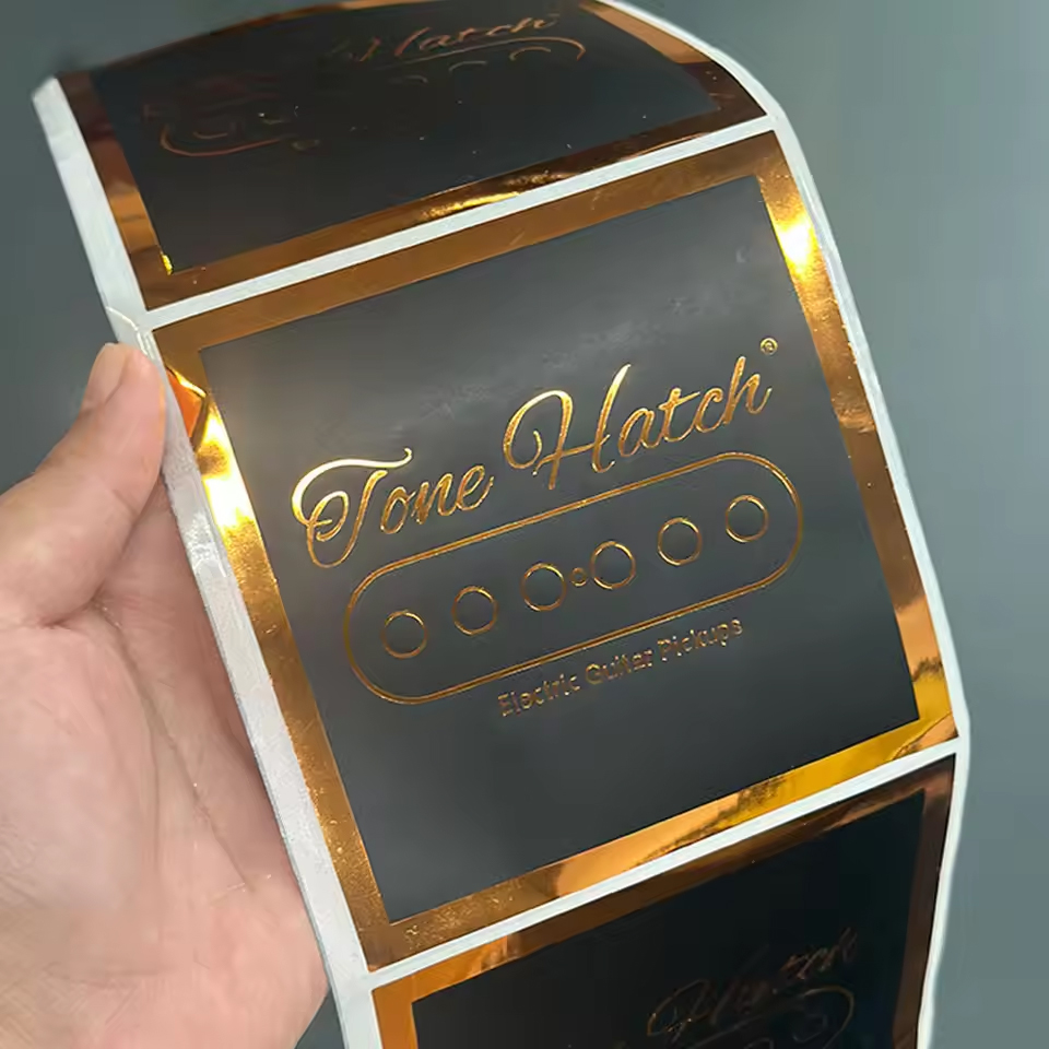 CustomRaised Gold Foil Logo Sticker Labels Shape Self-Adhesive Vinyl Label for Durable UV Resistant